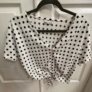 Polka dot short sleeve top